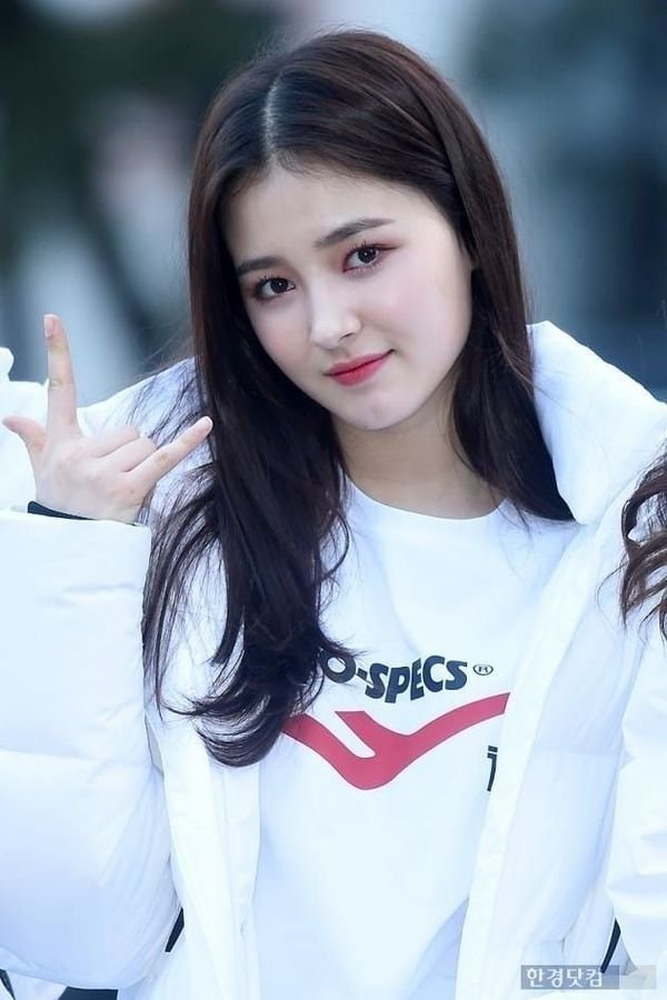 korean girls dp, korean girl photos, korean girl images, korean girl pics, korean girl pictures, korean girl wallpapers, cute korean girl dp, aesthetic korean girl dp, korean profile picture, stylish korean girl images