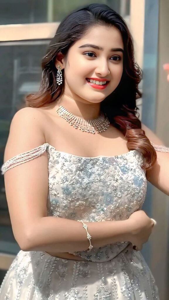 girls dp, girls images, girls photos, girls pictures, girls pics, girls wallpapers, beautiful girls dp, stylish girls dp, cute girls dp, girls profile picture