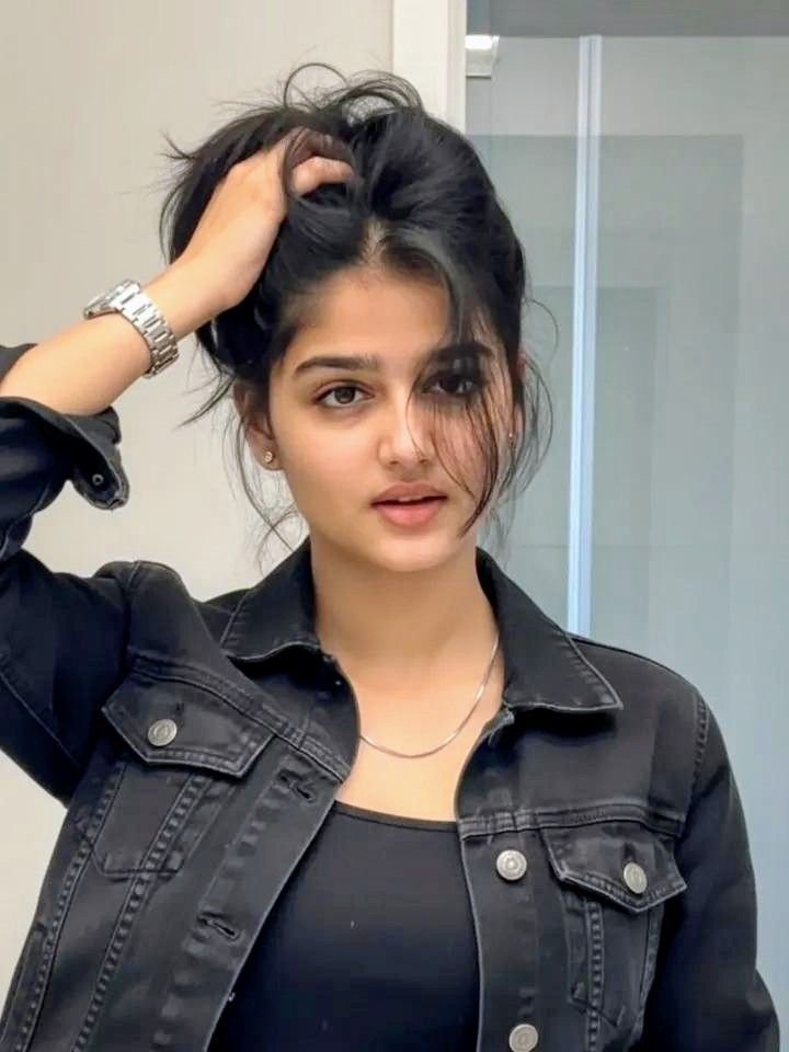 girls dp, girls images, girls photos, girls pictures, girls pics, girls wallpapers, beautiful girls dp, stylish girls dp, cute girls dp, girls profile picture