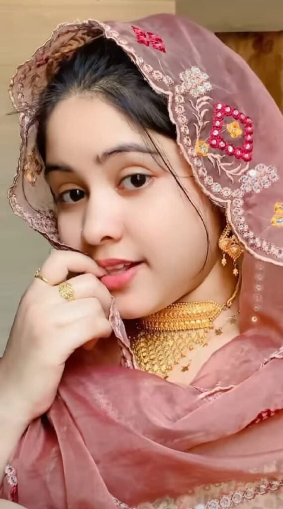 girls dp, girls images, girls photos, girls pictures, girls pics, girls wallpapers, beautiful girls dp, stylish girls dp, cute girls dp, girls profile picture