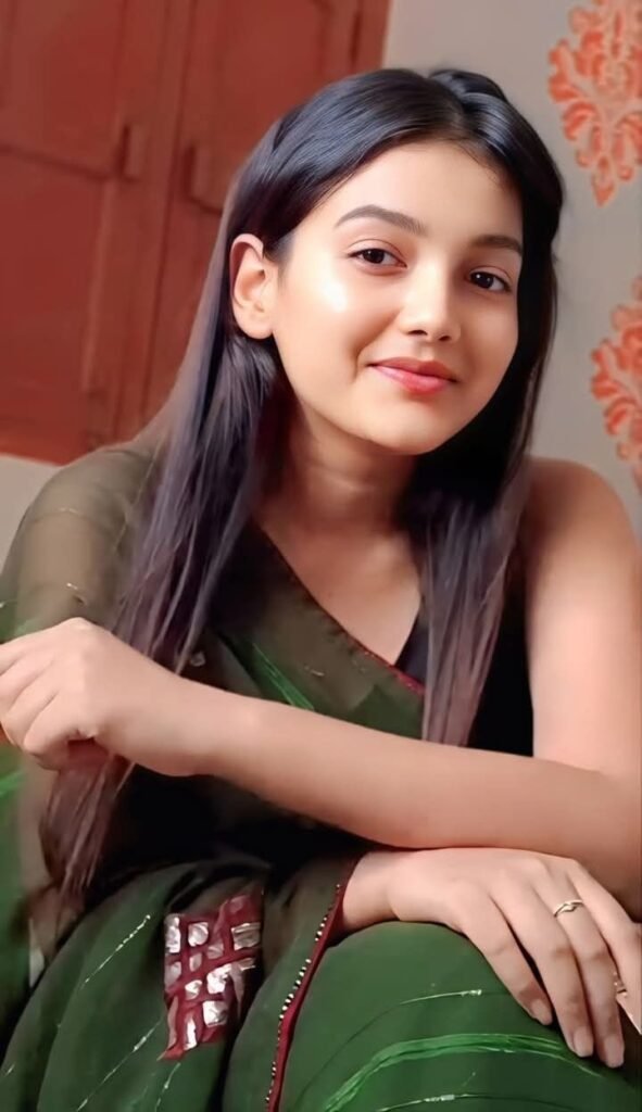 girls dp, girls images, girls photos, girls pictures, girls pics, girls wallpapers, beautiful girls dp, stylish girls dp, cute girls dp, girls profile picture
